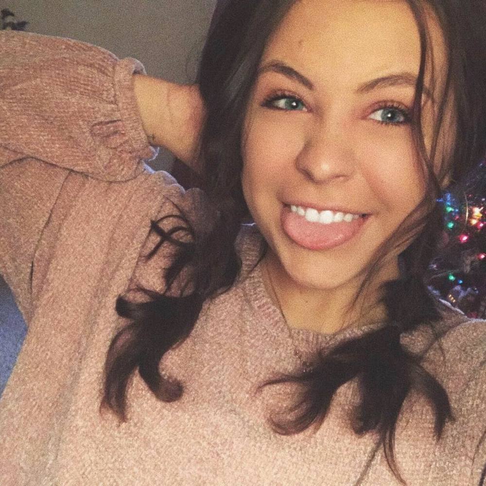 Meet your Posher, Maegan